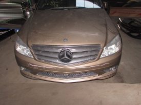 Mercedes C220 CDI de 2010 w204 AMG para peças